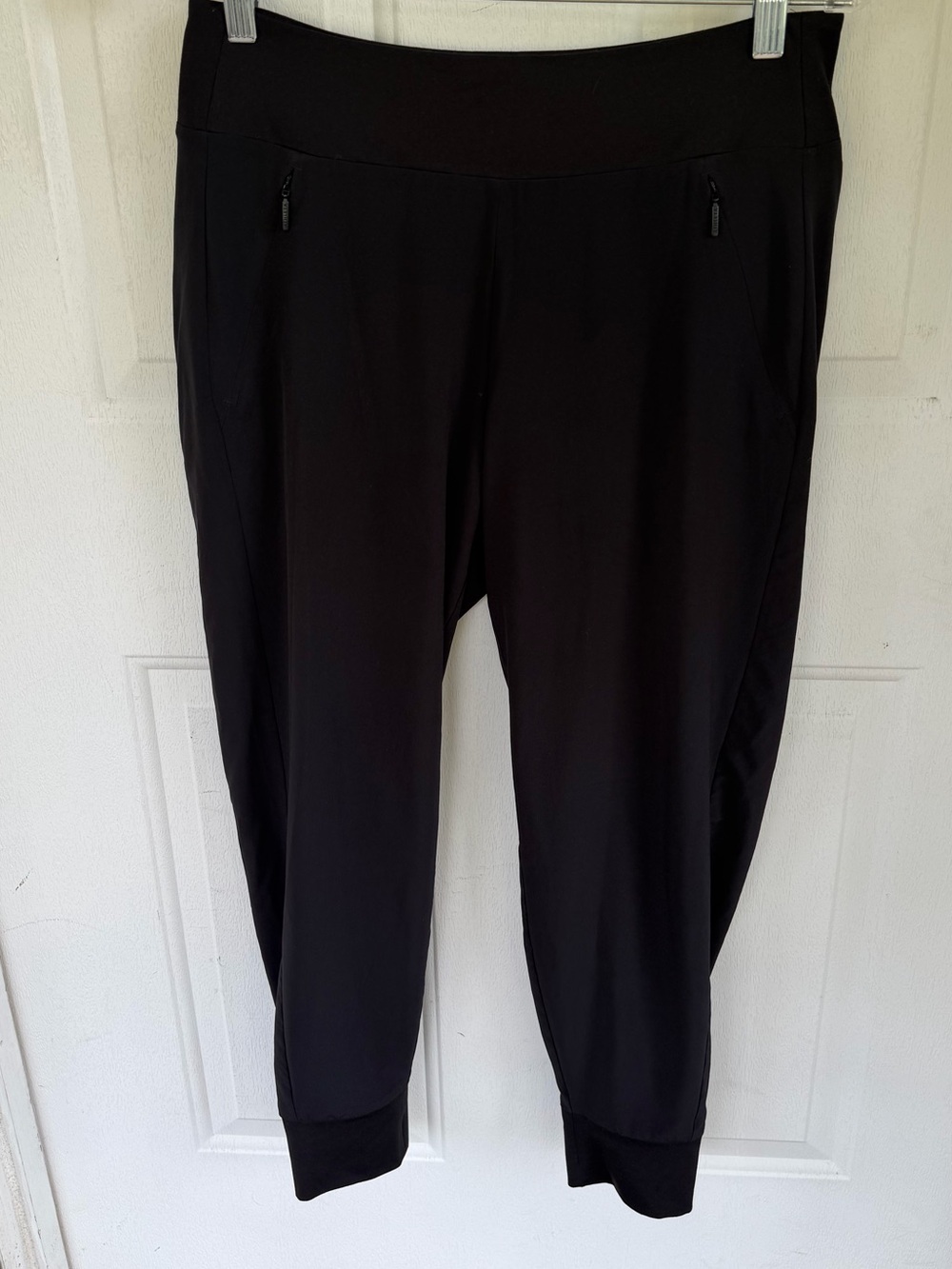 Athleta Lined Soho Jogger Pants Black Weatherproof Activewear Women's Size 6P